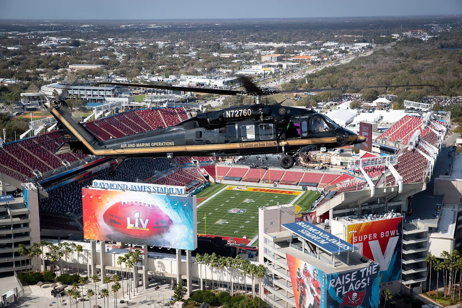 N72760 — Helicopter
