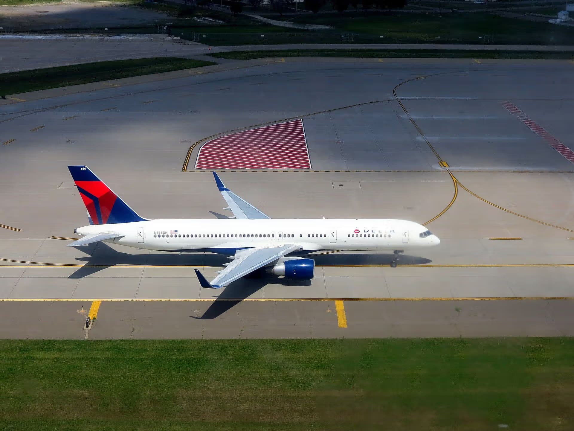 N666DN — Boeing