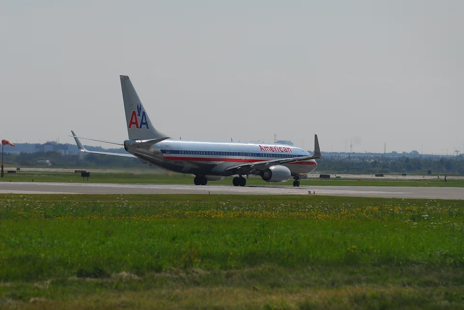 N871NN — Twin-engine aircraft
