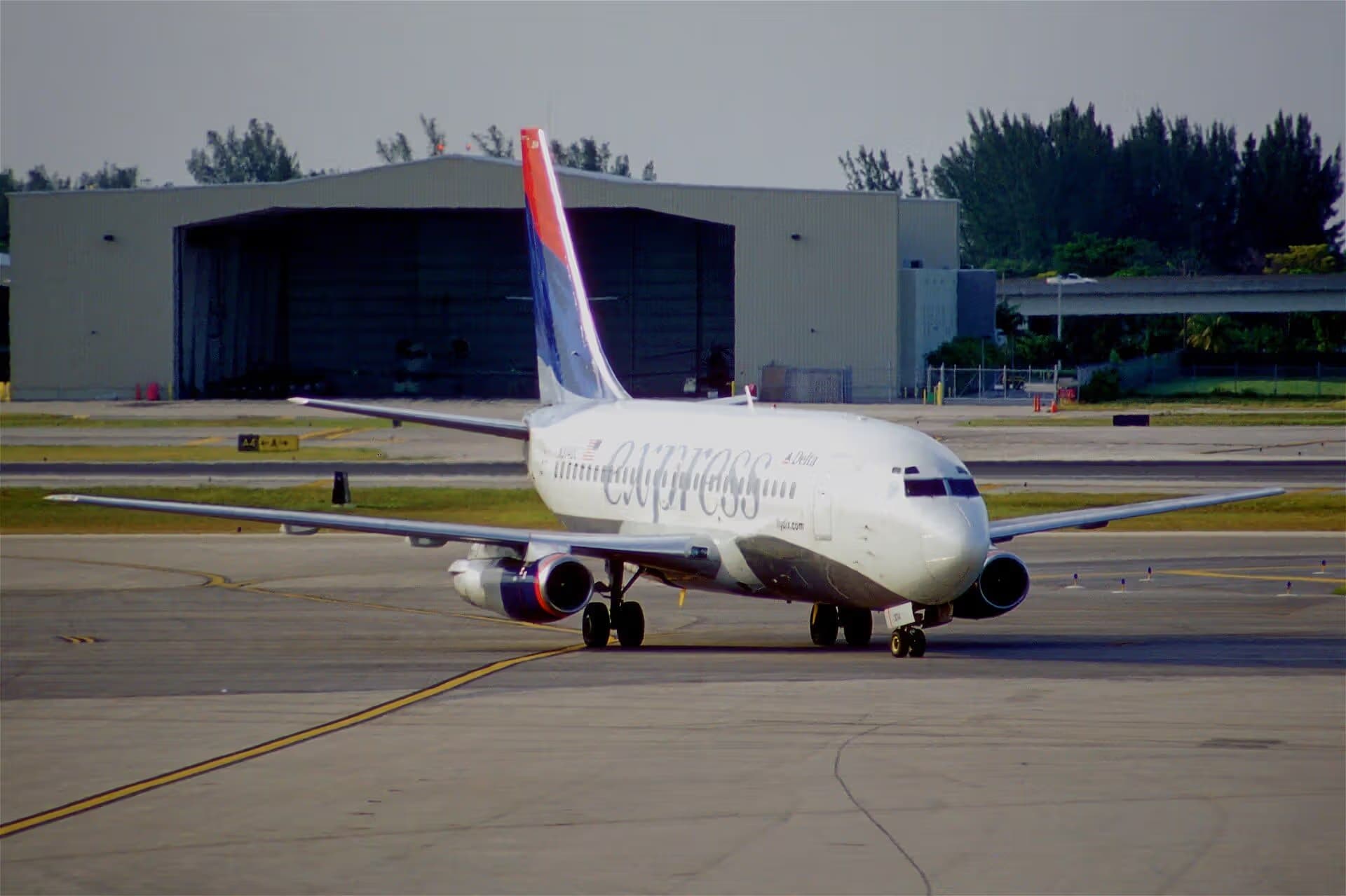 N374DL — Boeing
