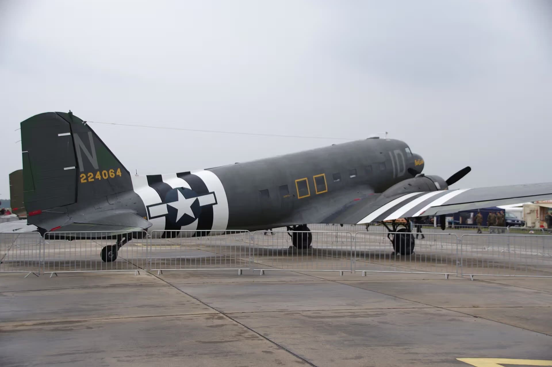 N74589 — Douglas