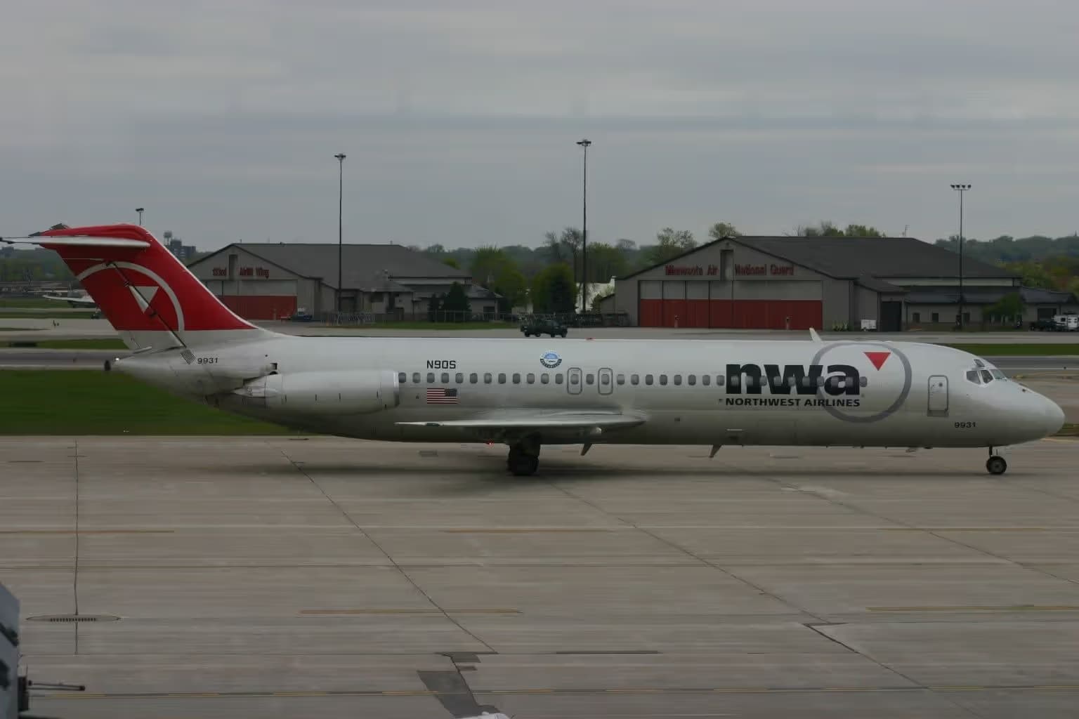 N90S — Douglas