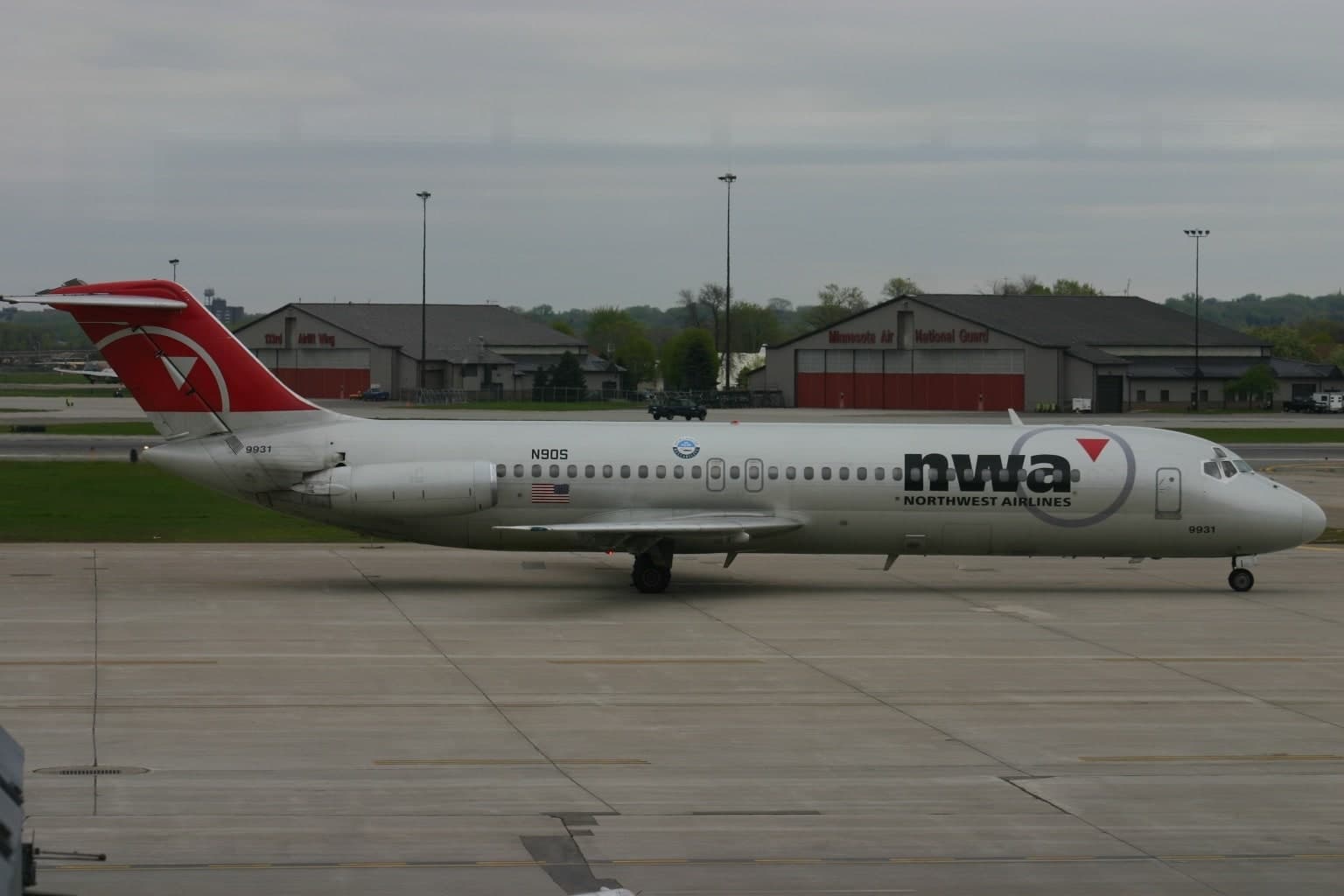 N90S — Douglas