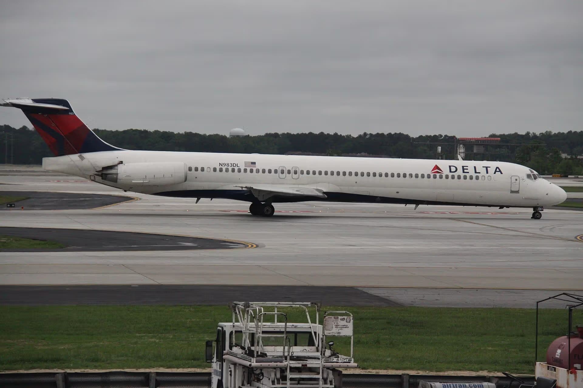 N983DL — Aircraft