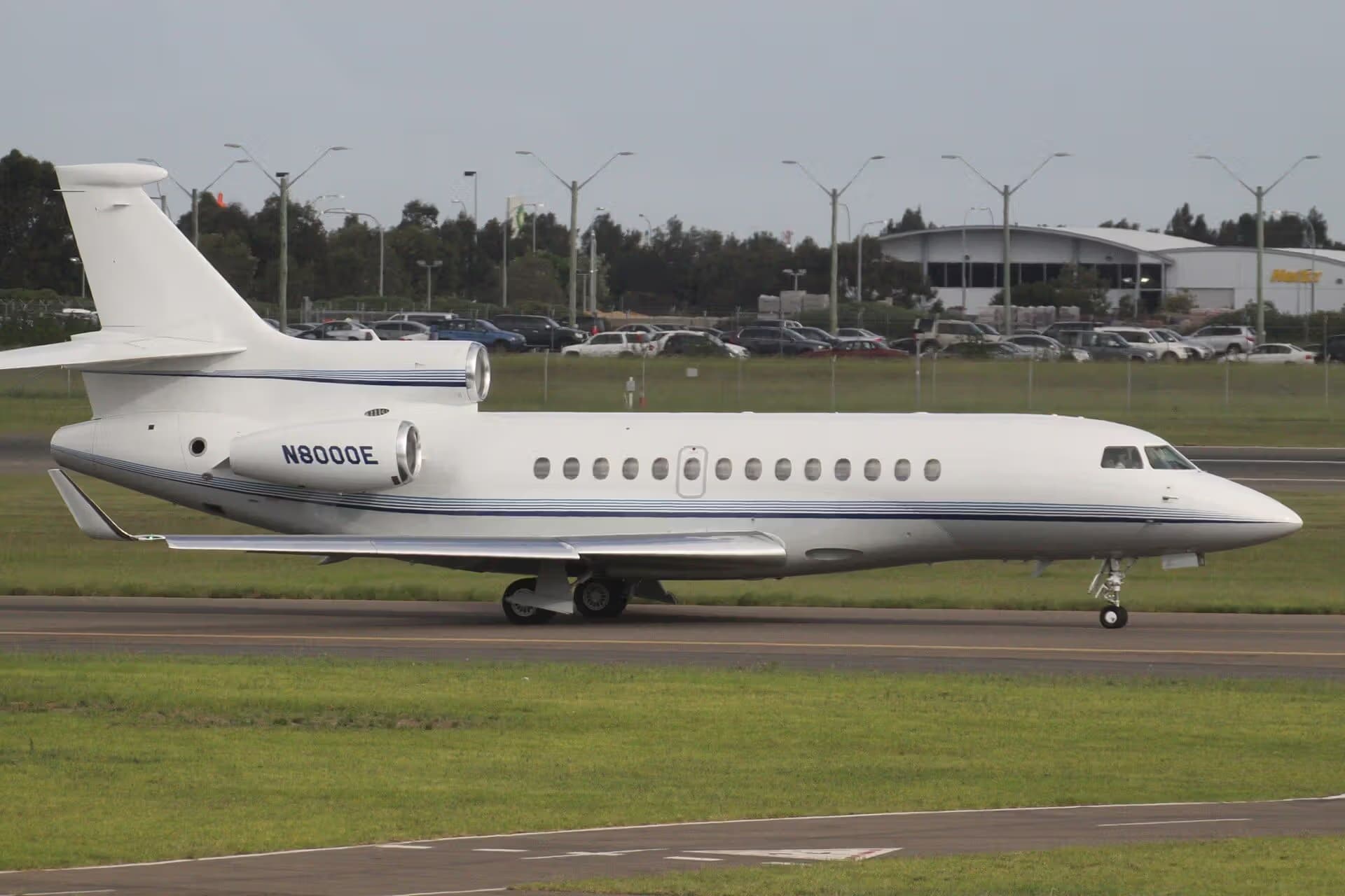 N8000E — Business jet