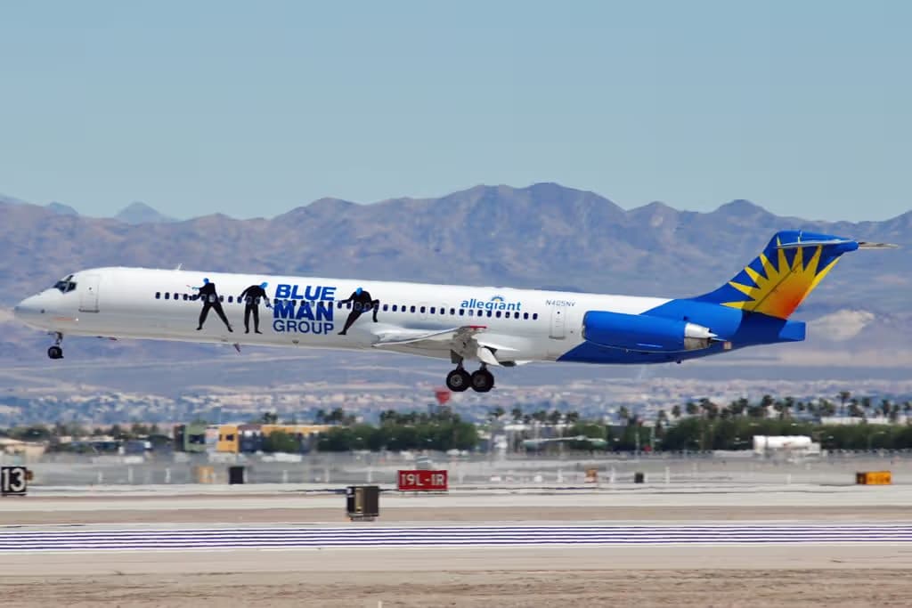 N405NV — Douglas