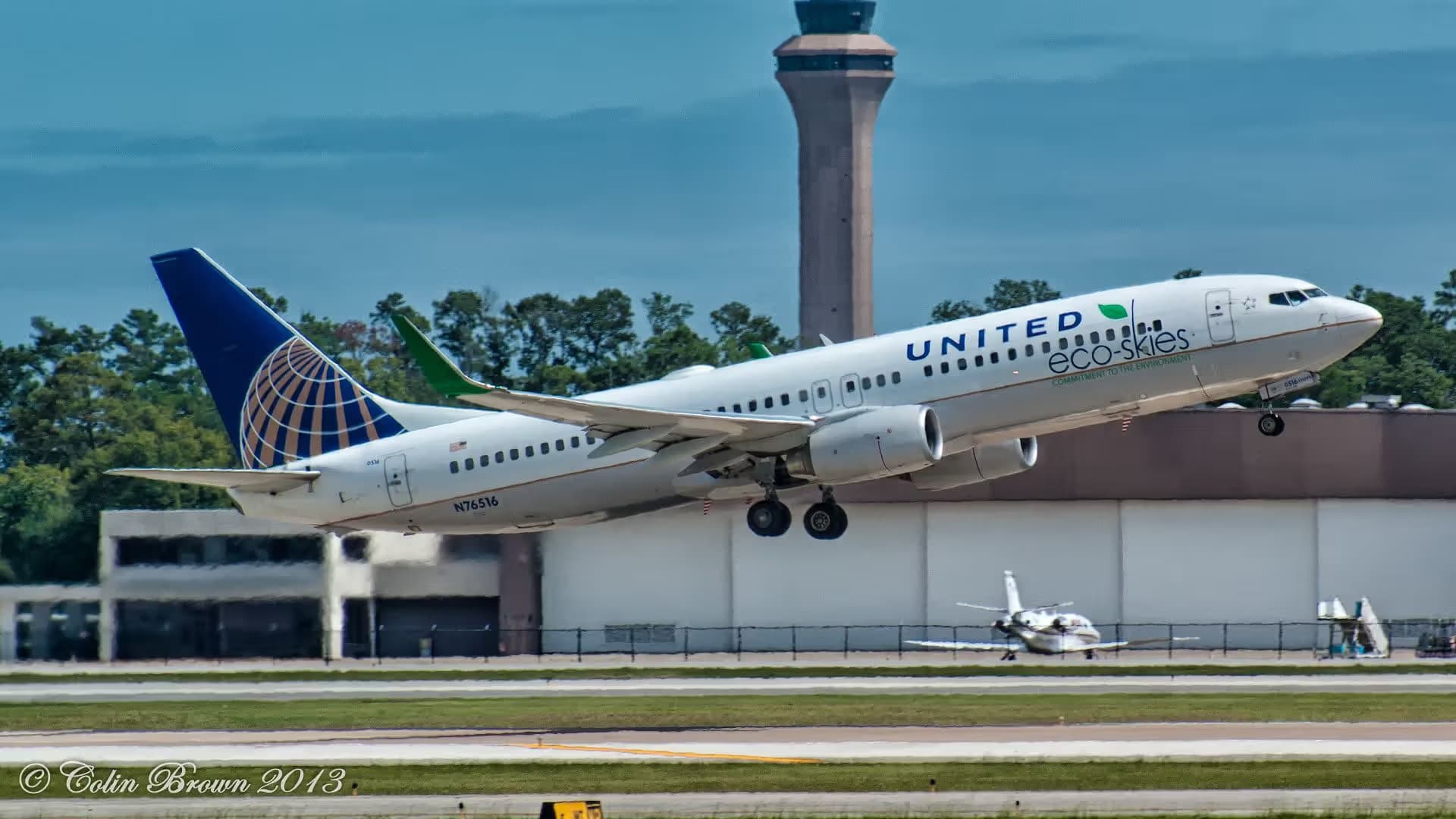 N76516 — Boeing
