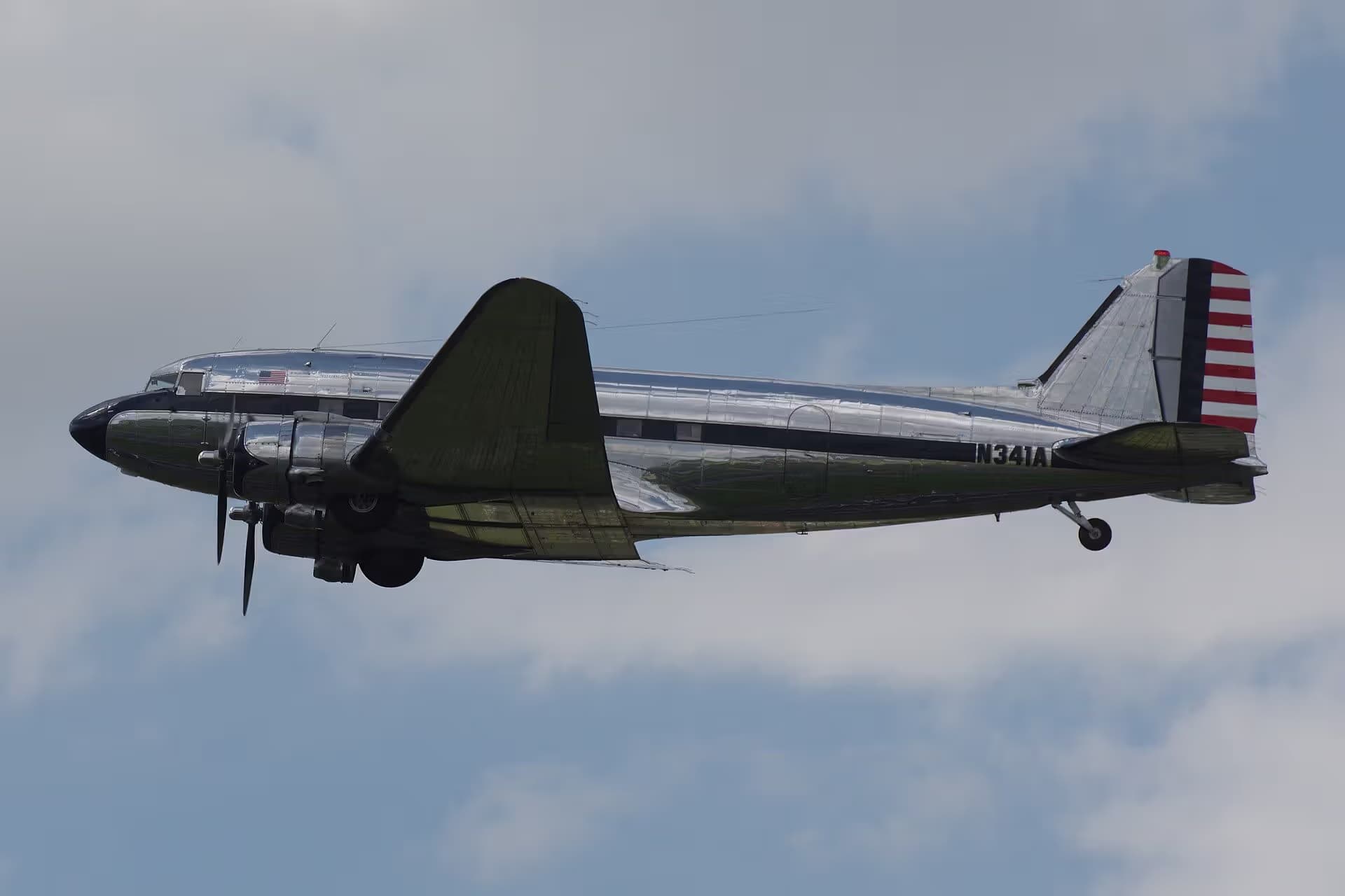 N341A — Douglas