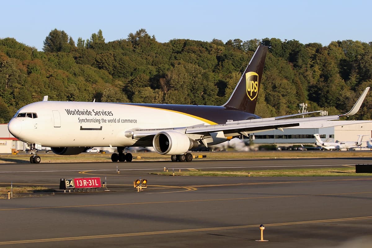 N325UP — Boeing
