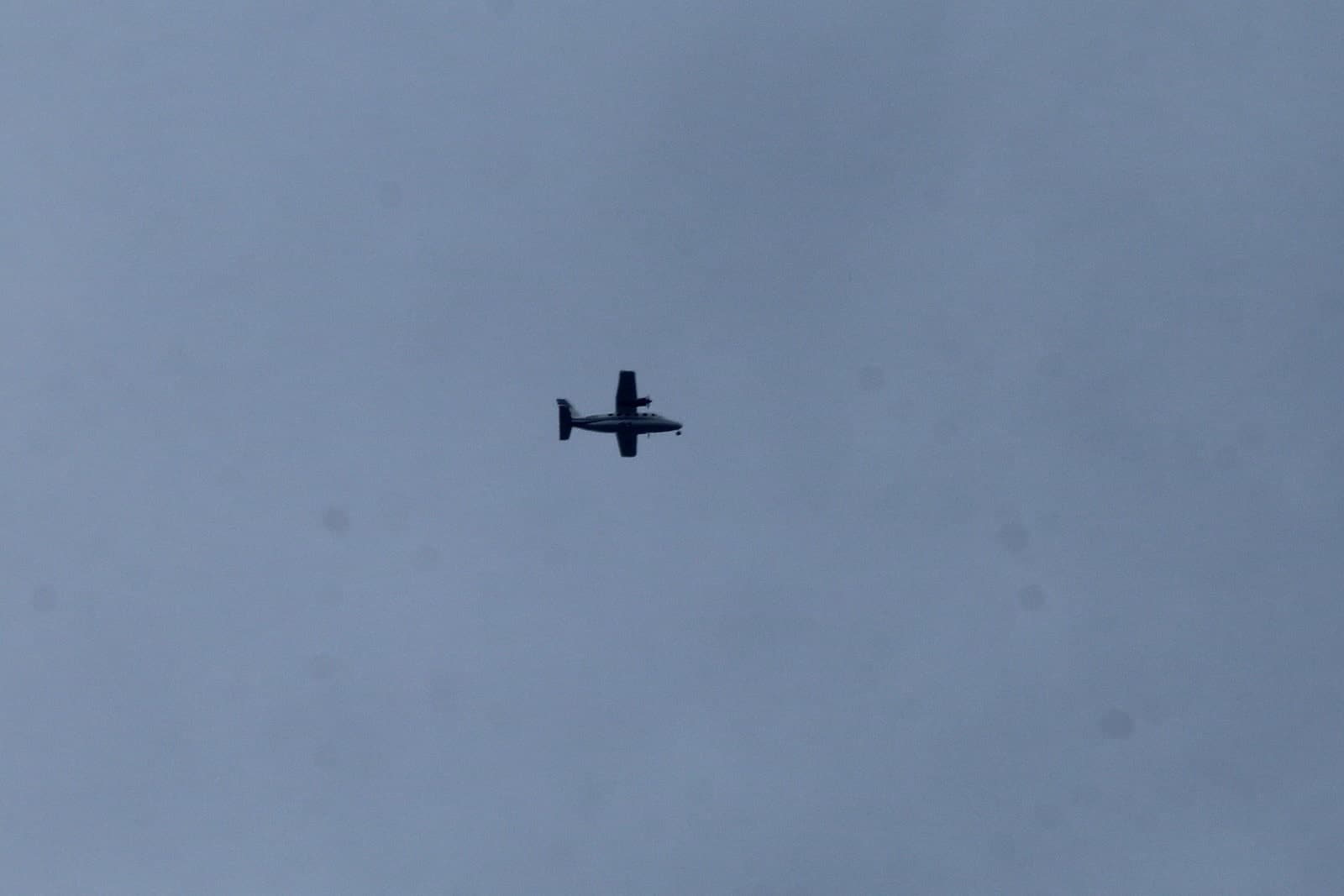 N699CA — Twin-engine aircraft