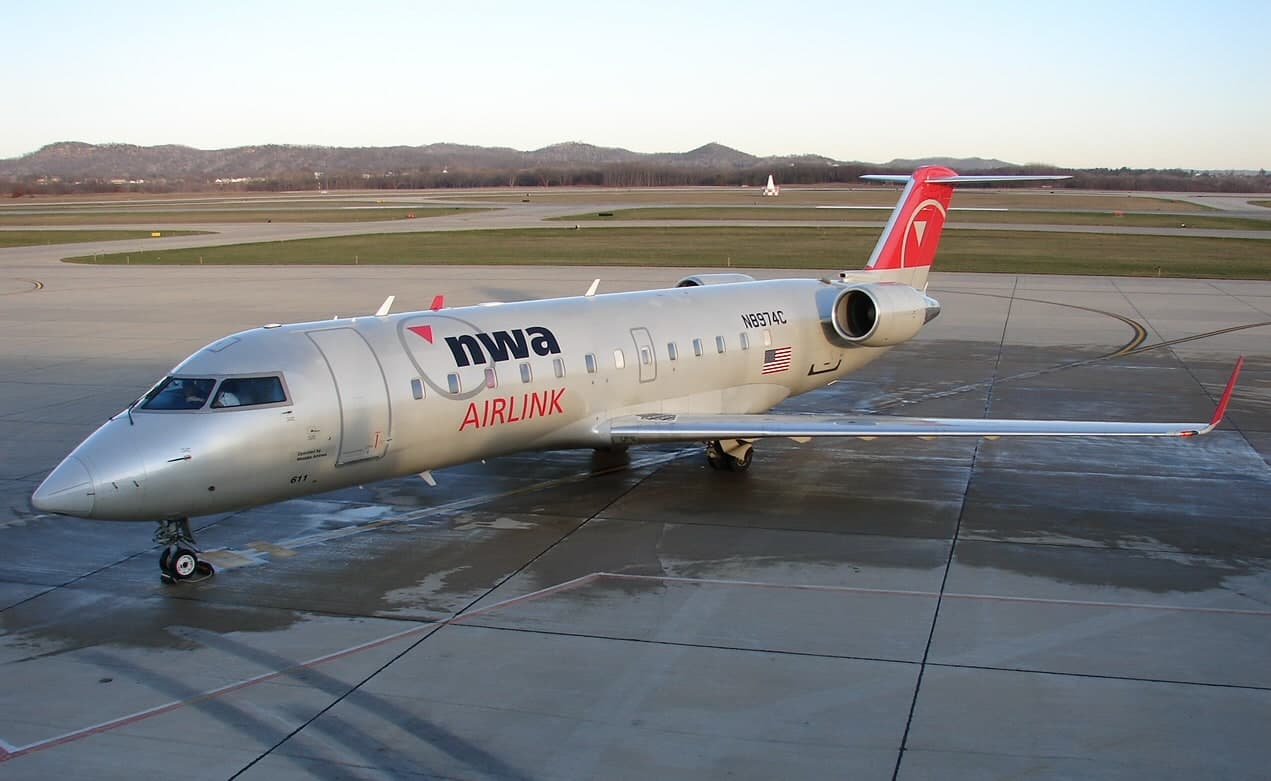 N8974C — Bombardier