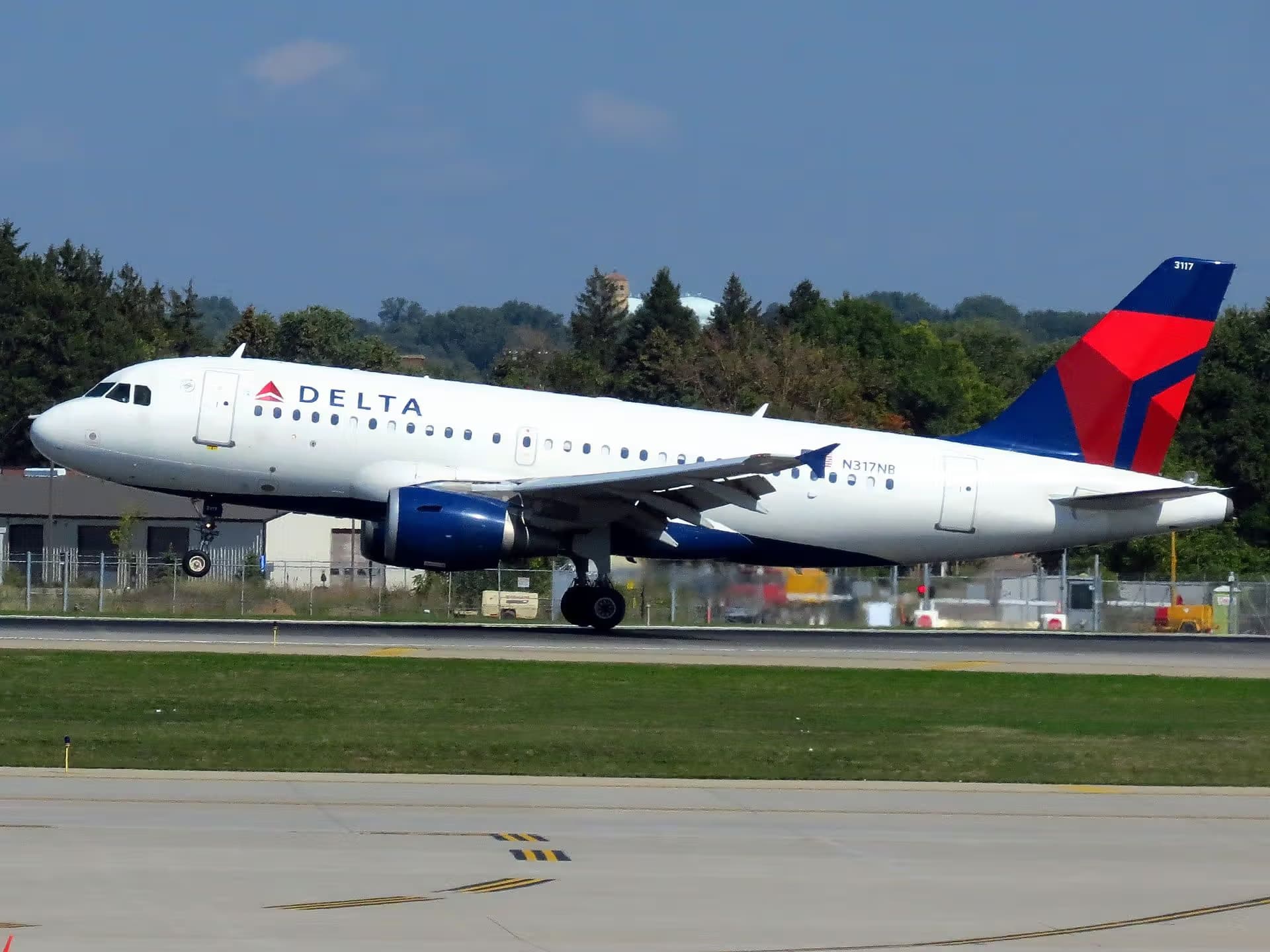 N317NB — Twin-engine aircraft