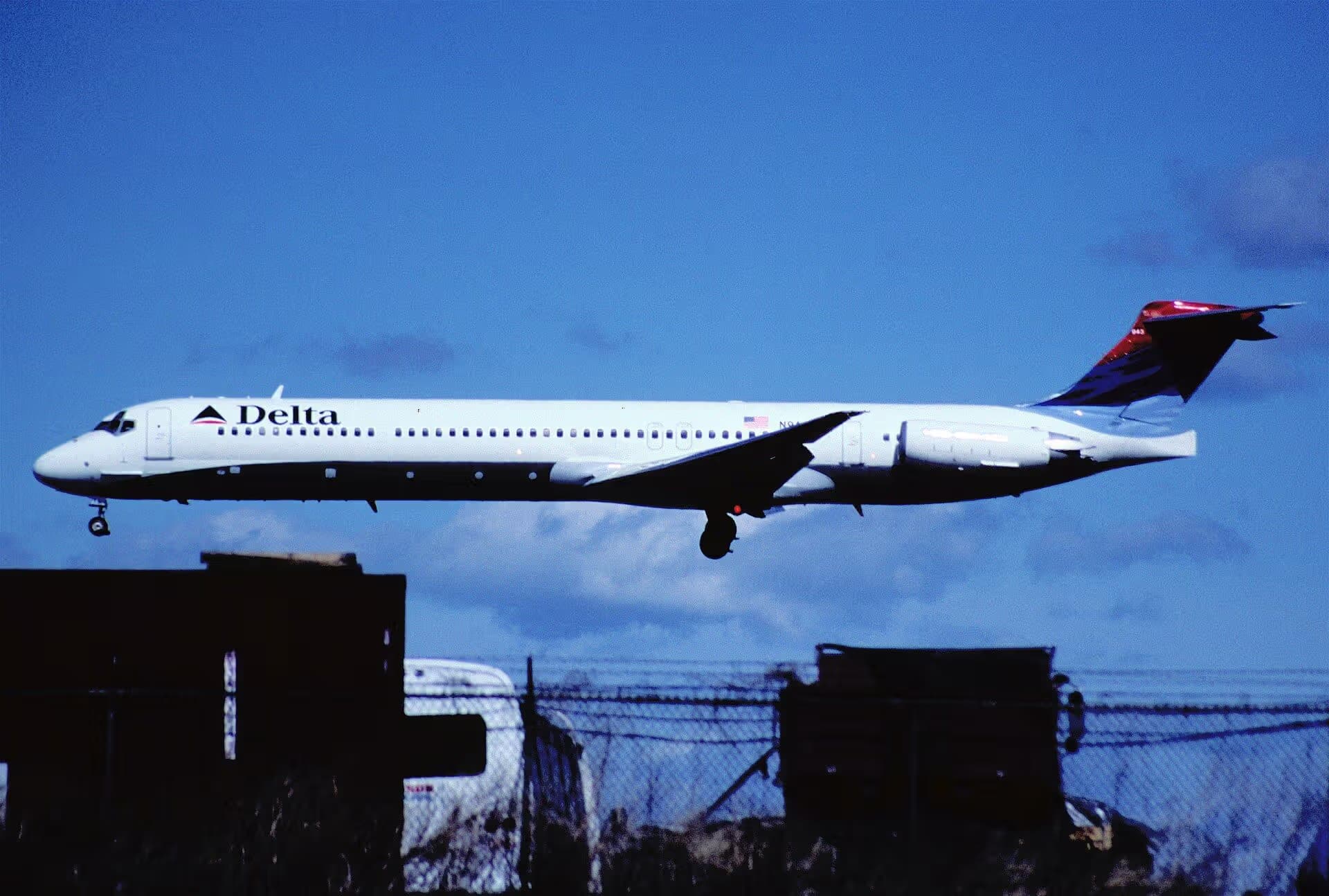 N943DL — Aircraft