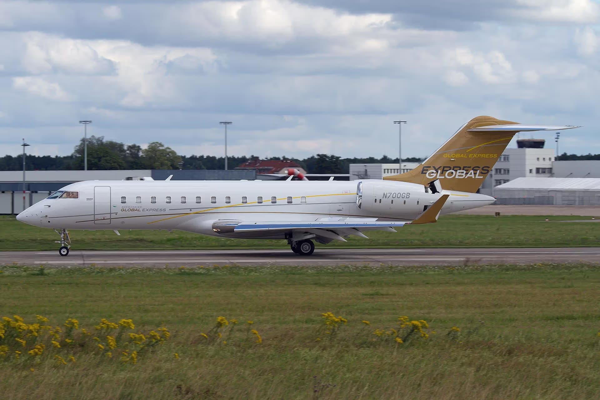 N700GB — Bombardier