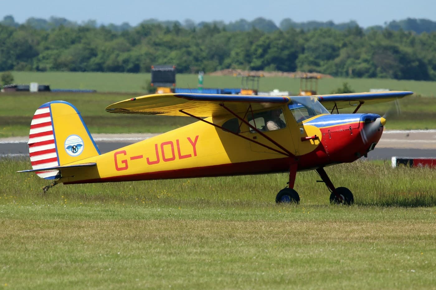 G-JOLY — Single-engine aircraft