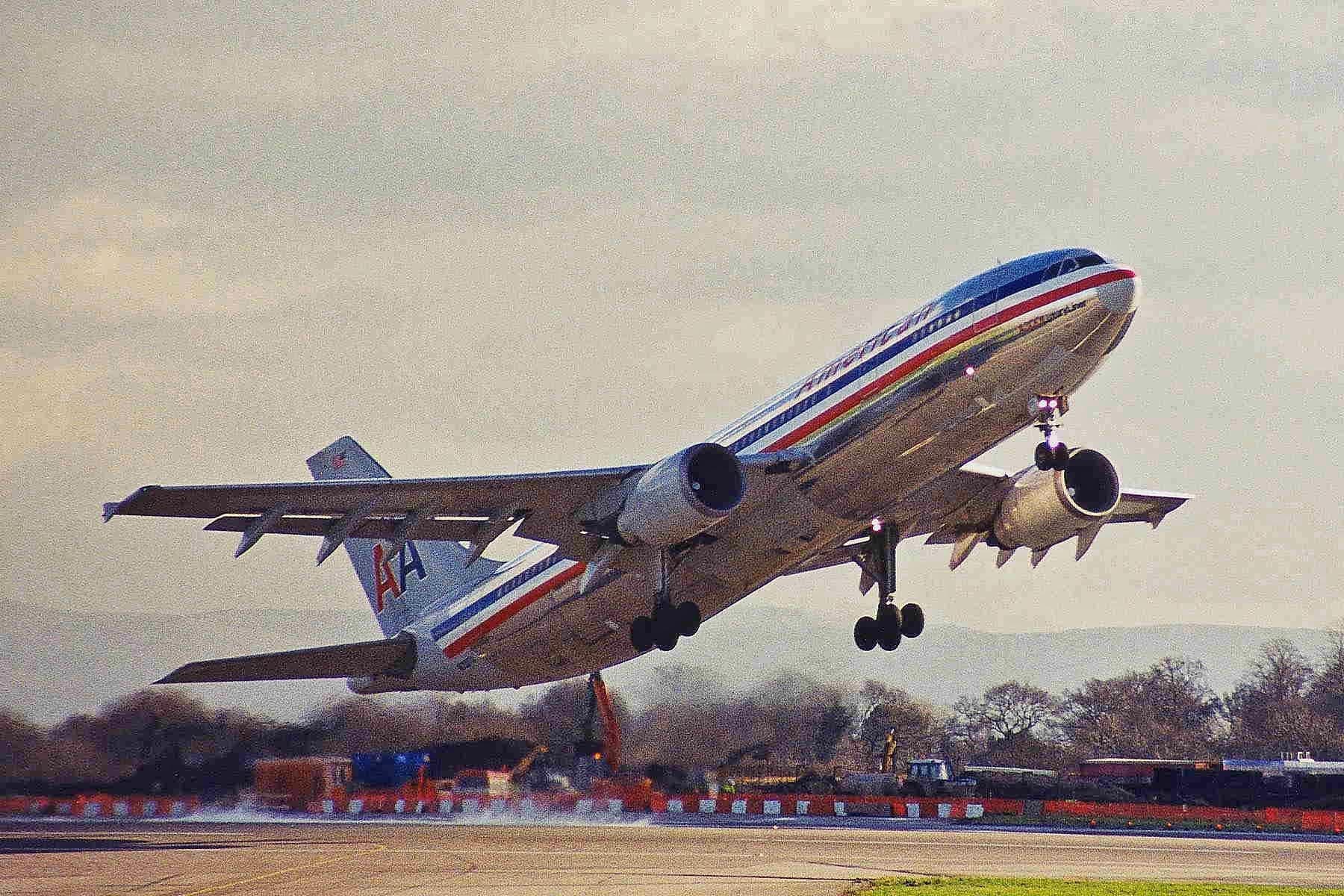 N70074 — Twin-engine aircraft