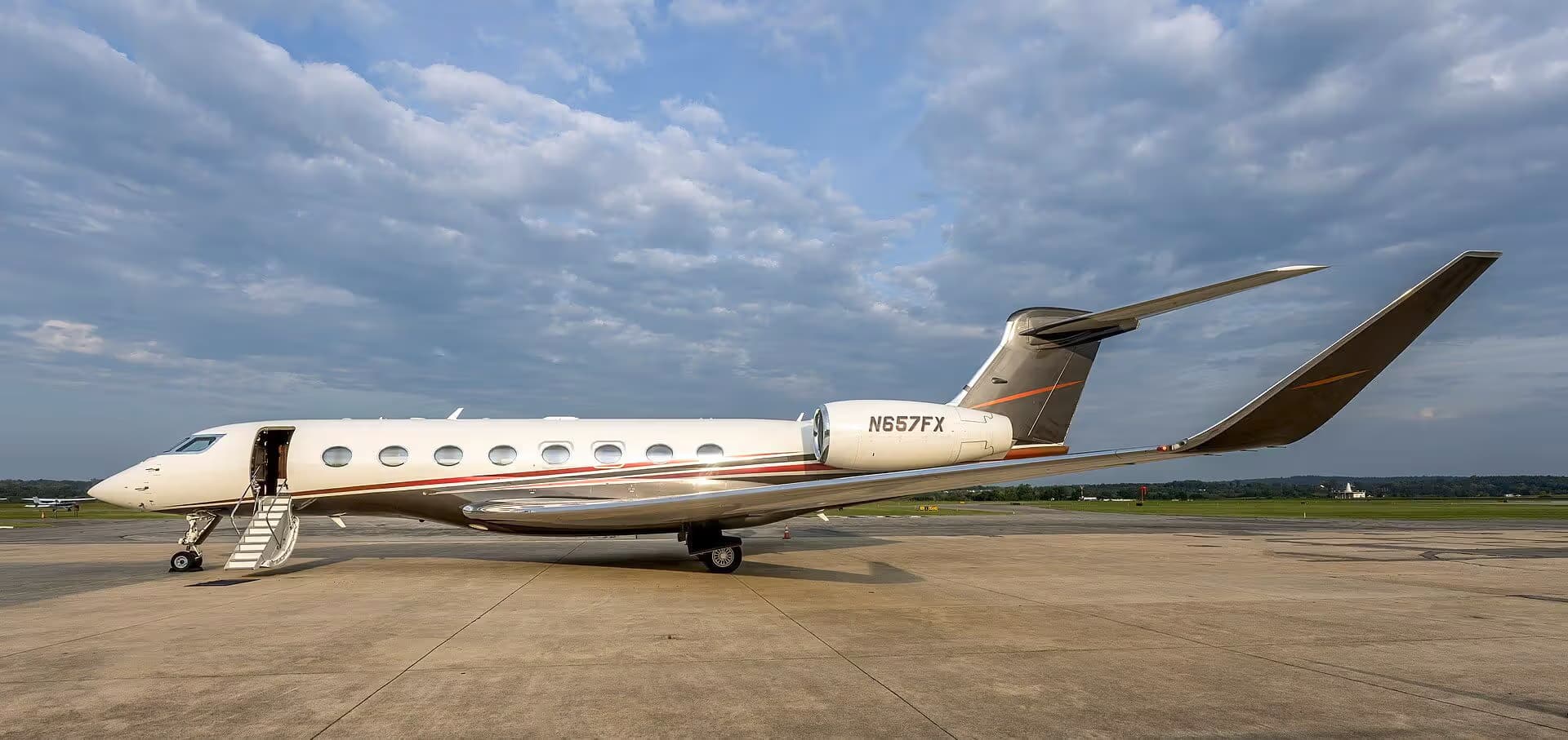 N657FX — Gulfstream