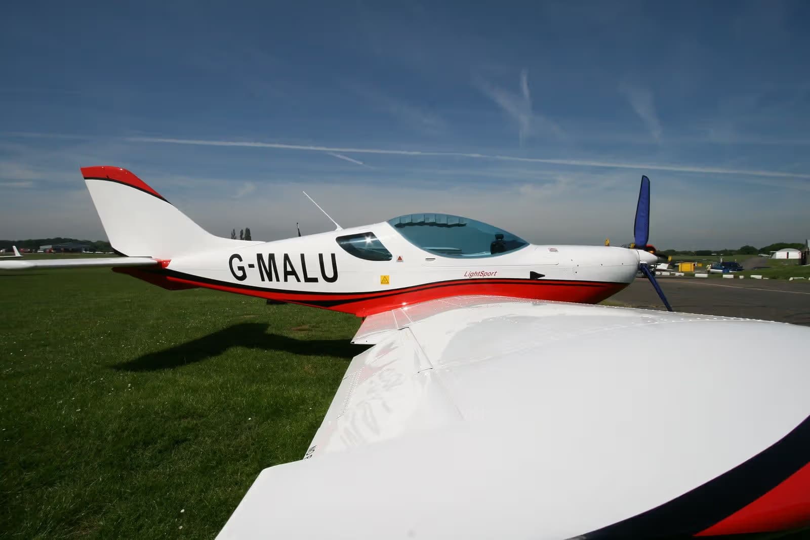 G-MALU — Aircraft