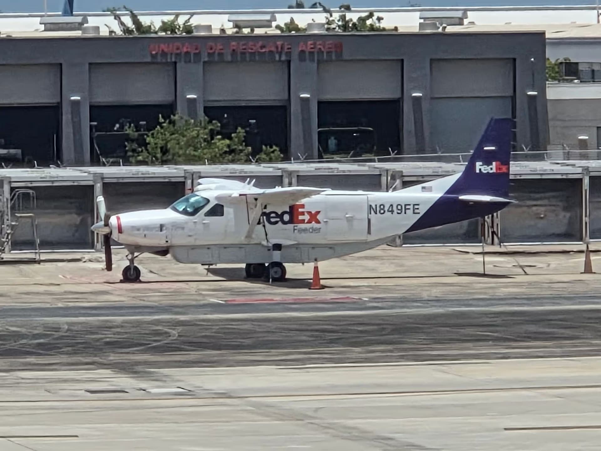 N849FE — Cessna 208B Grand Caravan at SJU