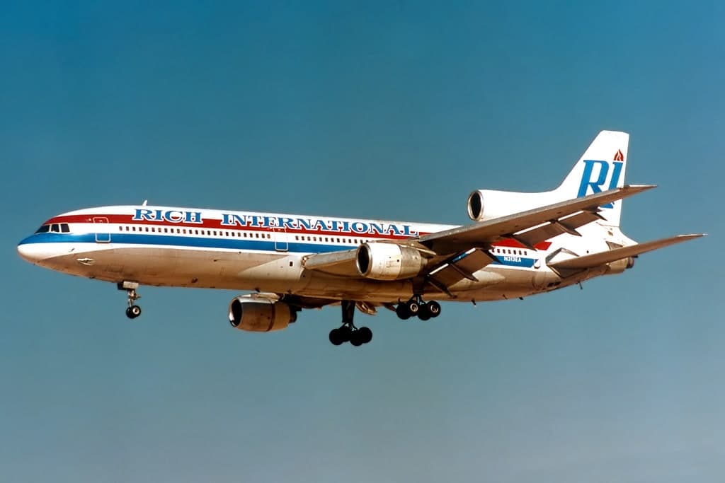 N313EA — Lockheed