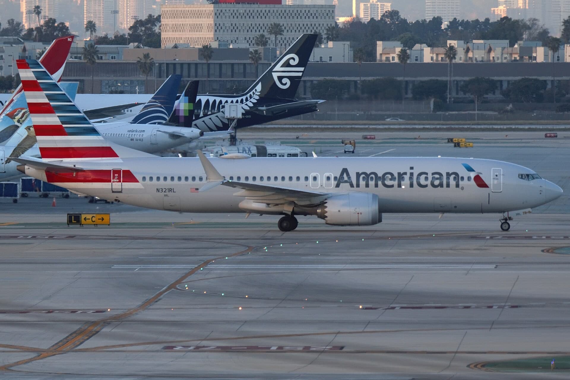 N321RL — Boeing