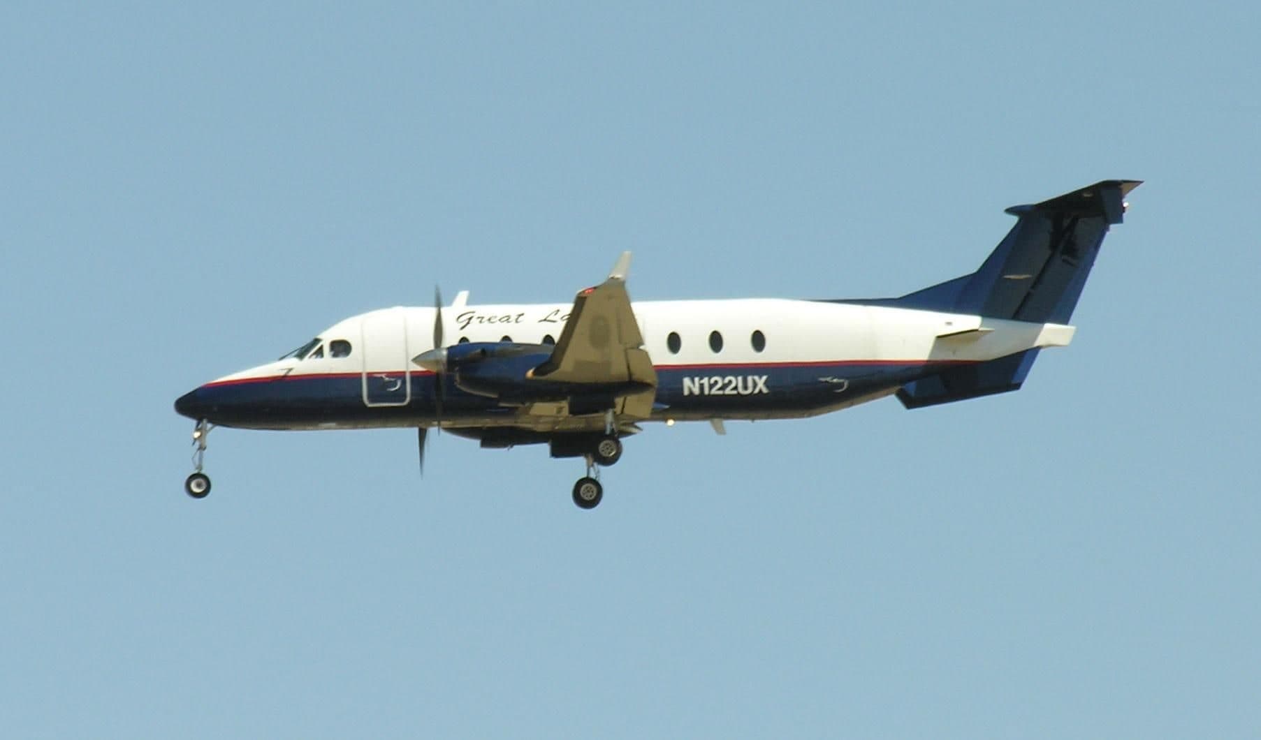 N122UX — Beech