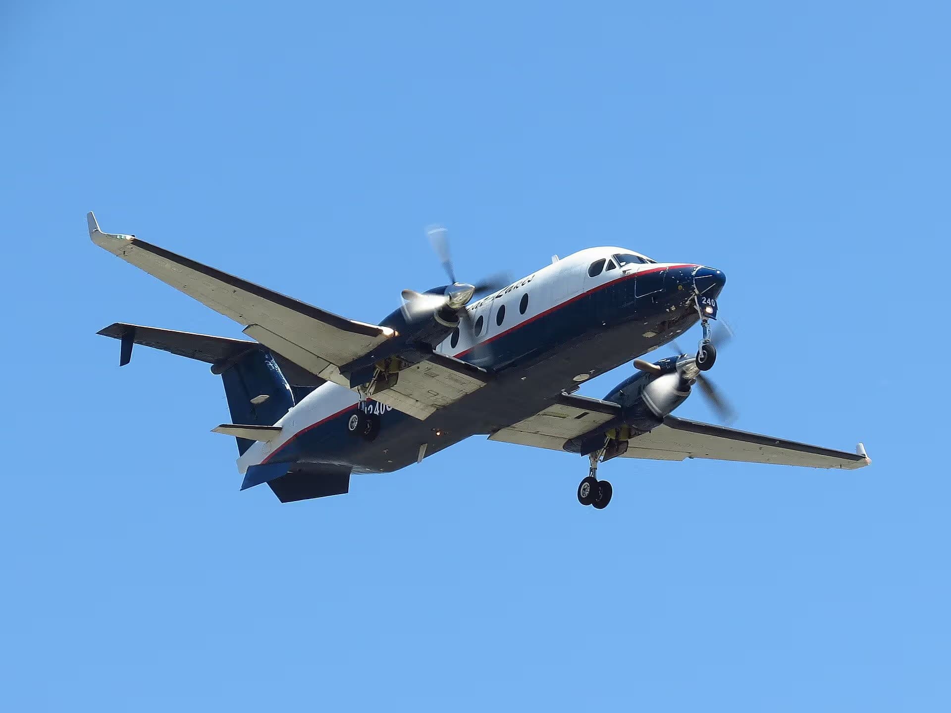 N240GL — Beech