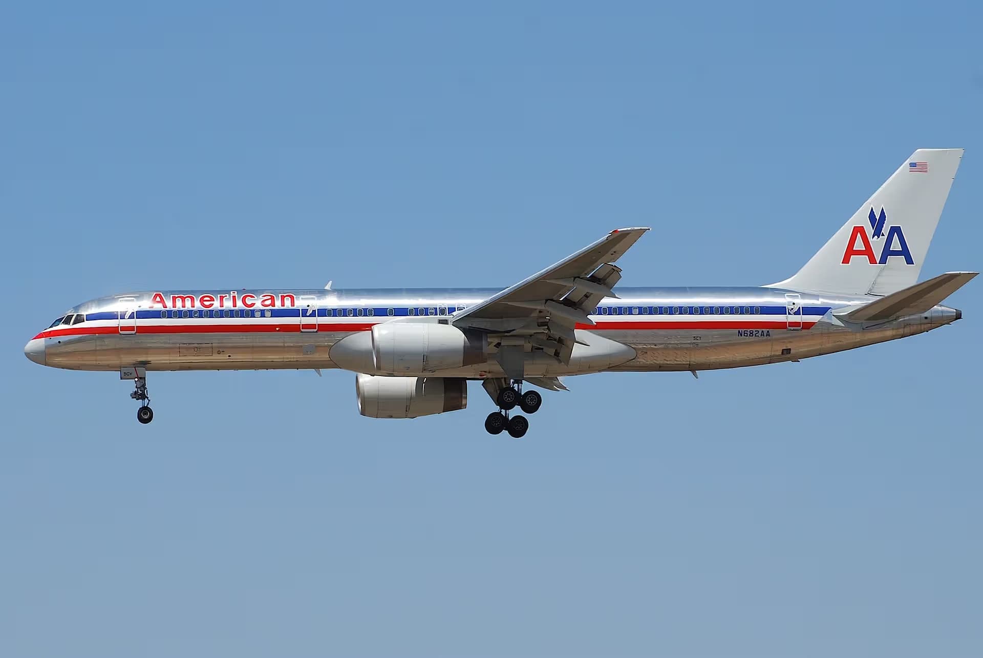 N682AA — Boeing