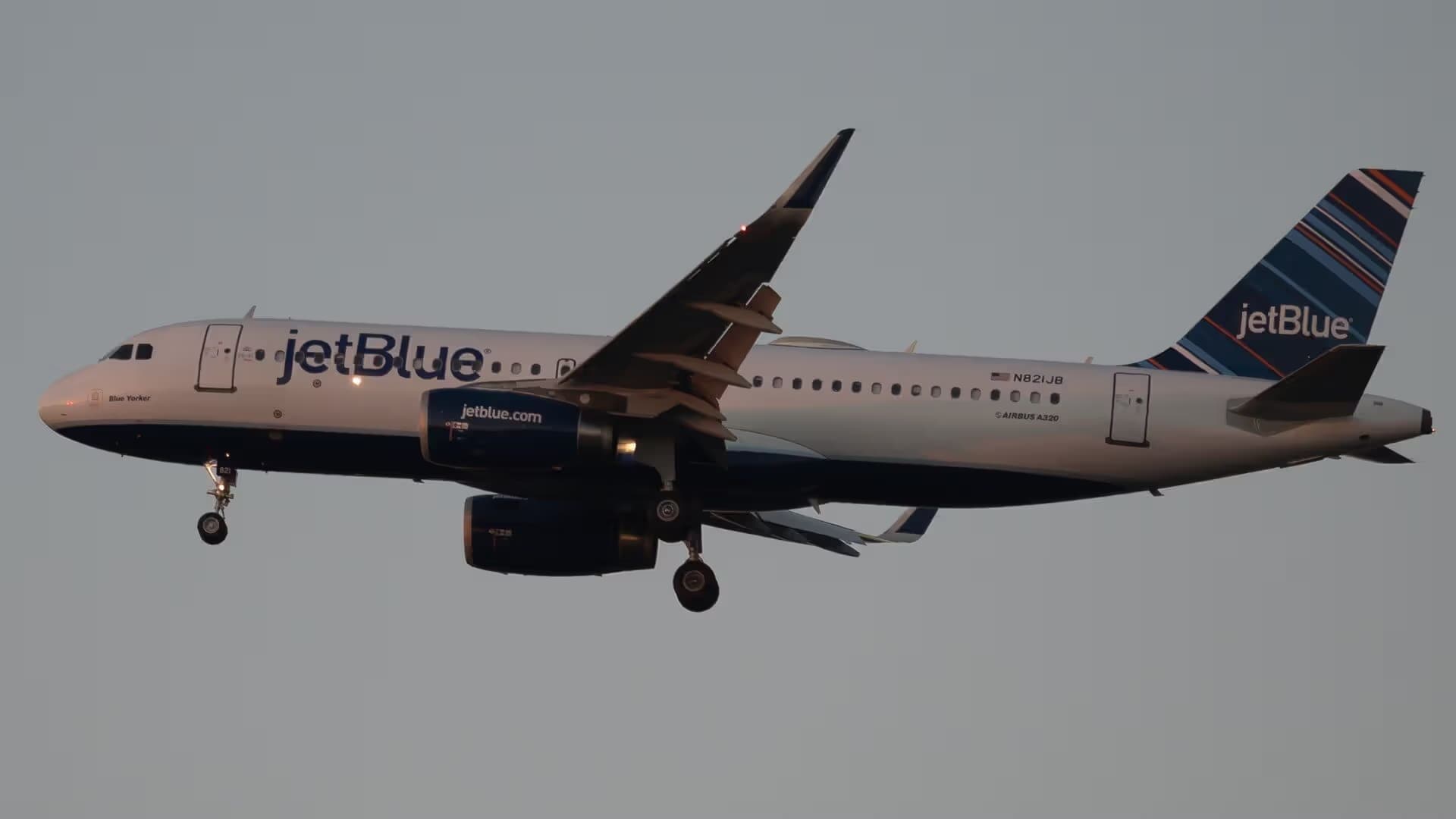 N821JB — Airbus