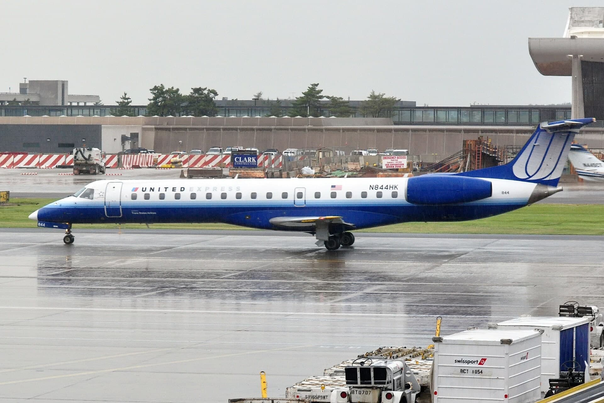 N844HK — Embraer