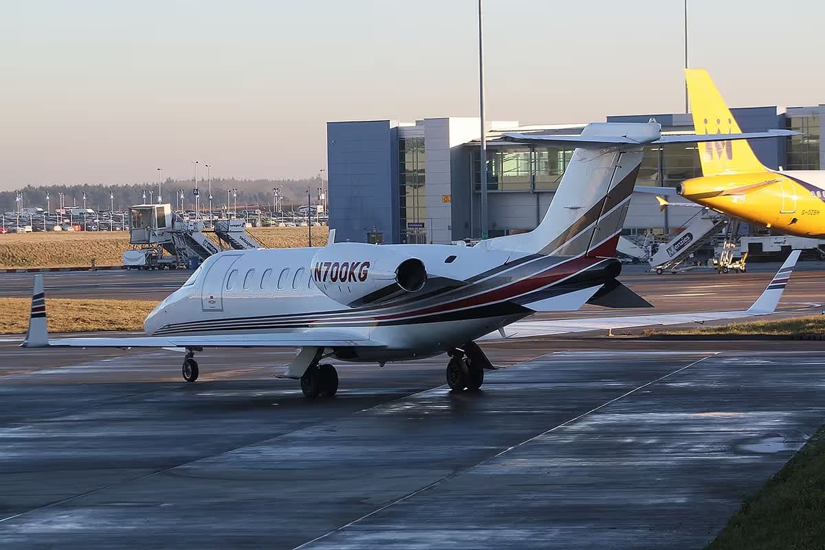 N700KG — Business jet
