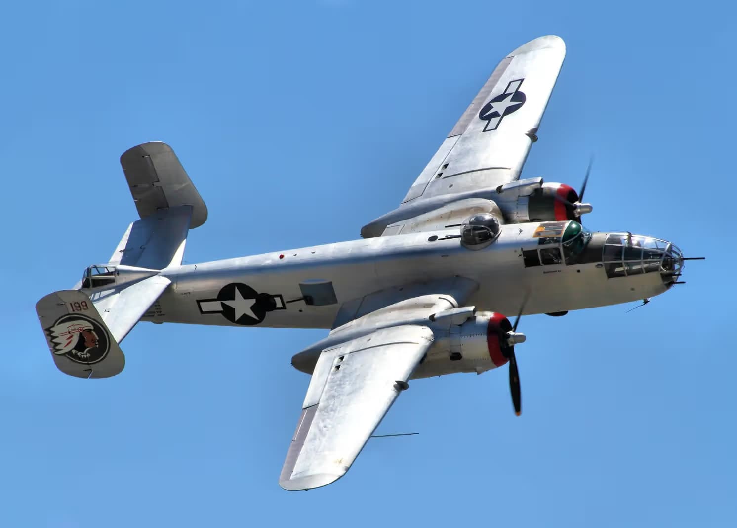 Unidentified — Twin-engine aircraft