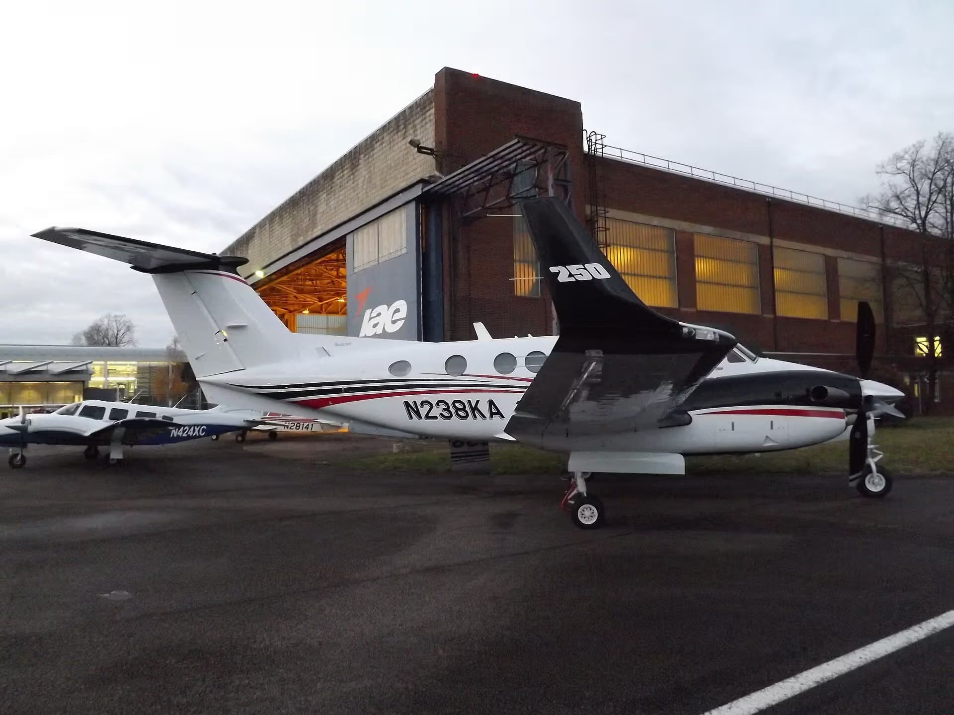 N238KA — Beechcraft