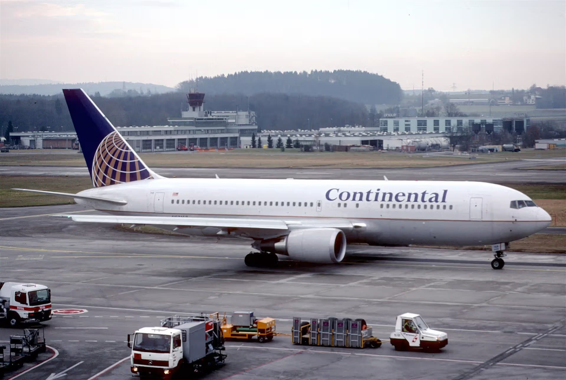 N67158 — Boeing