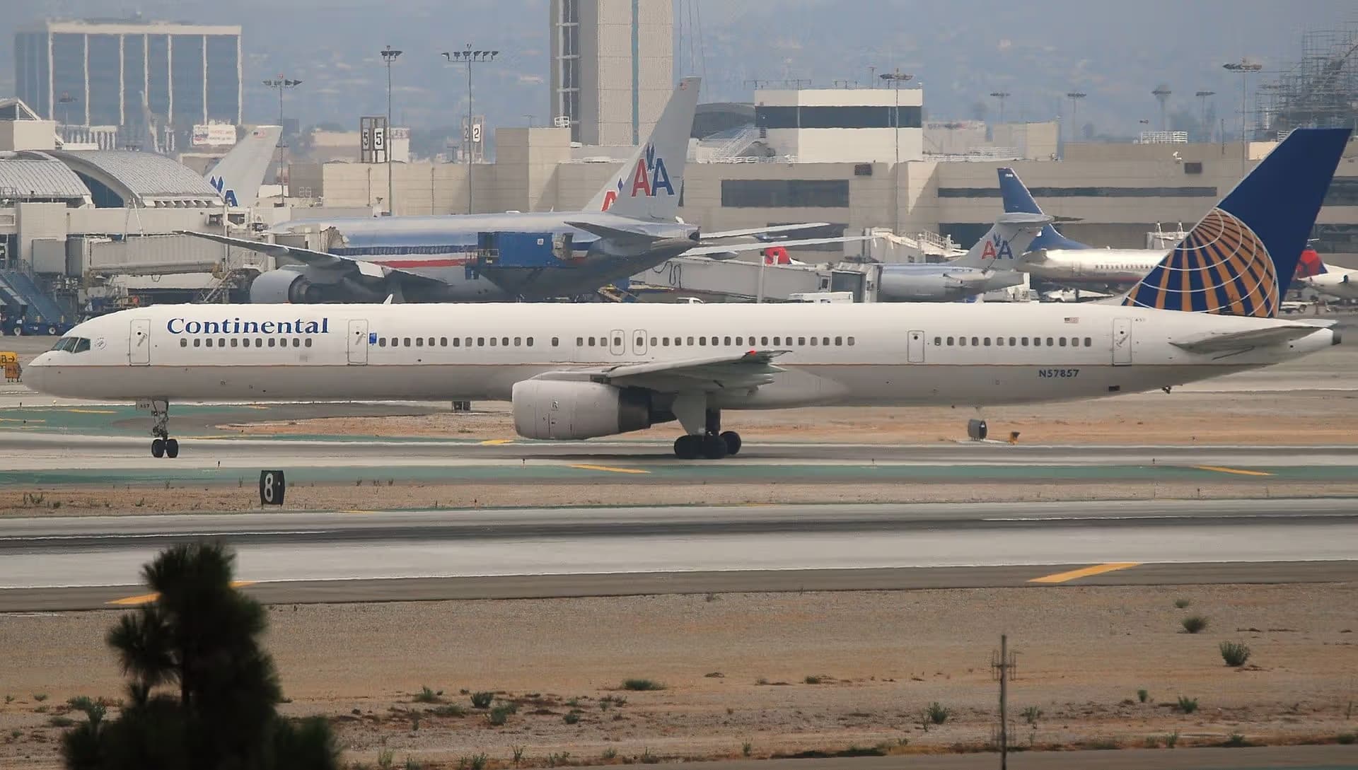 N57857 — Boeing