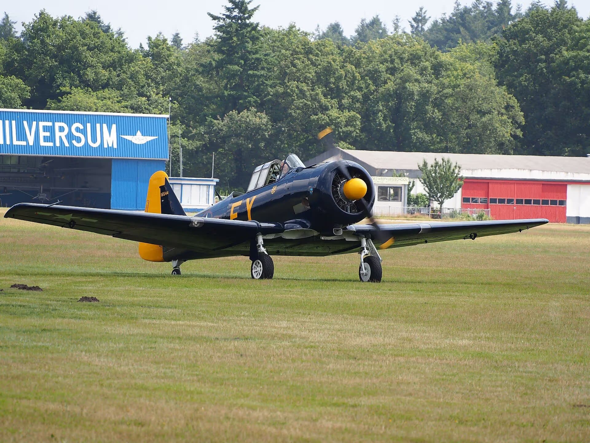 N13FY — Warbird at Hilversum Airfield