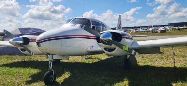 N4107P - Piper Apache PA-23-160