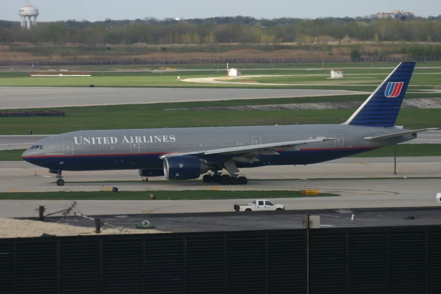N212UA — Boeing