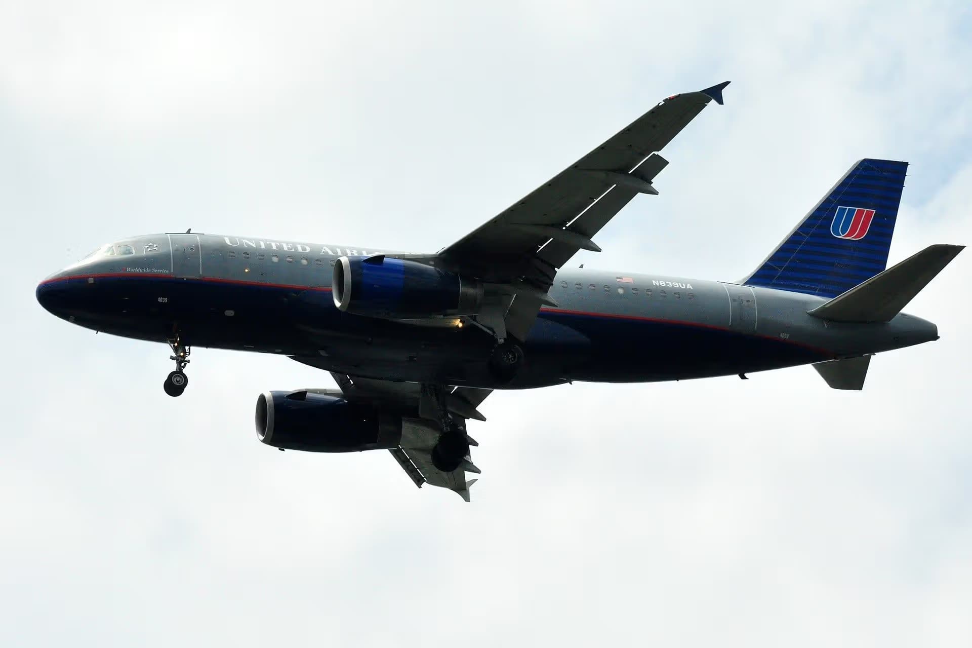 N839UA — Airbus