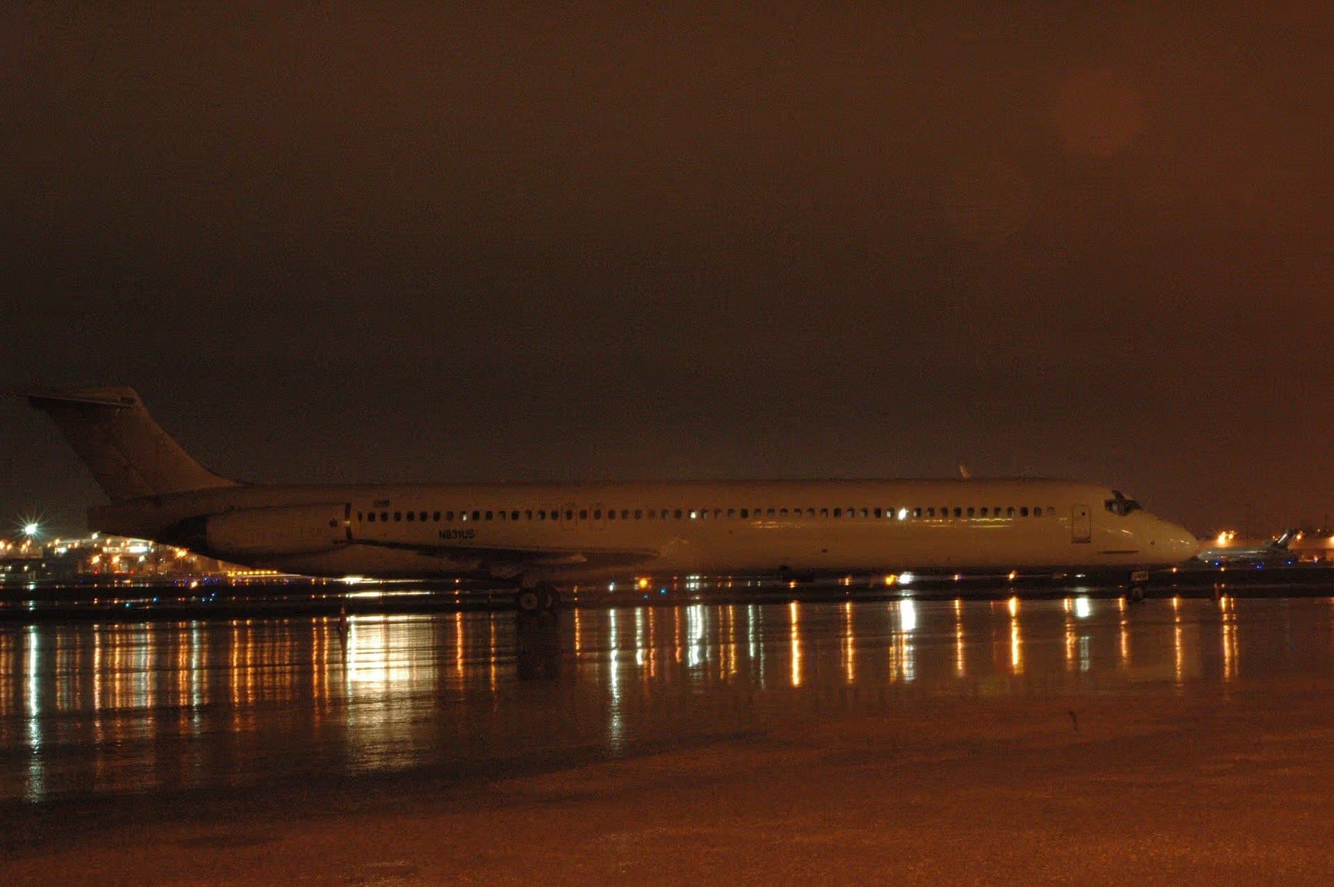 N831US — Douglas