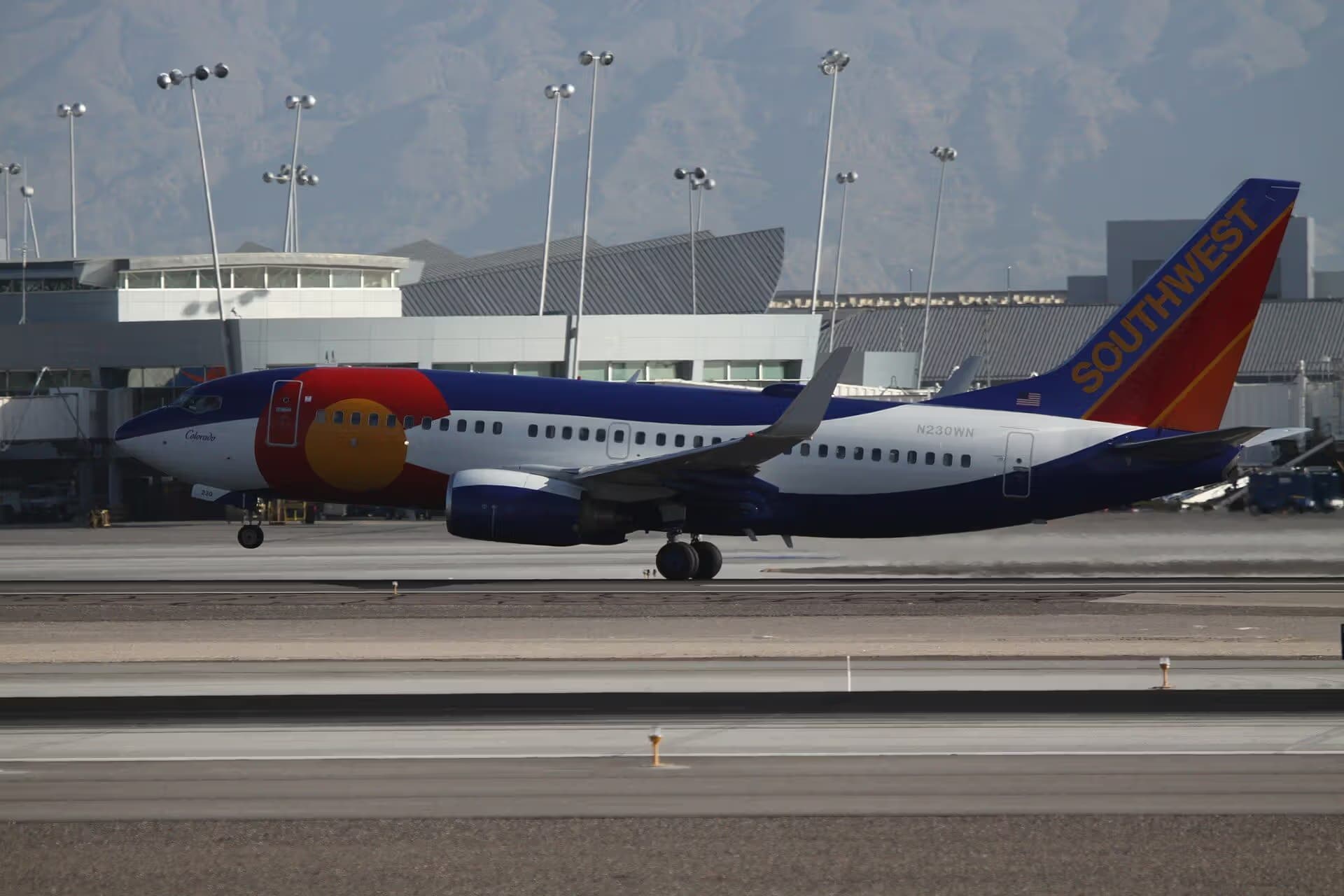 N230WN — Boeing