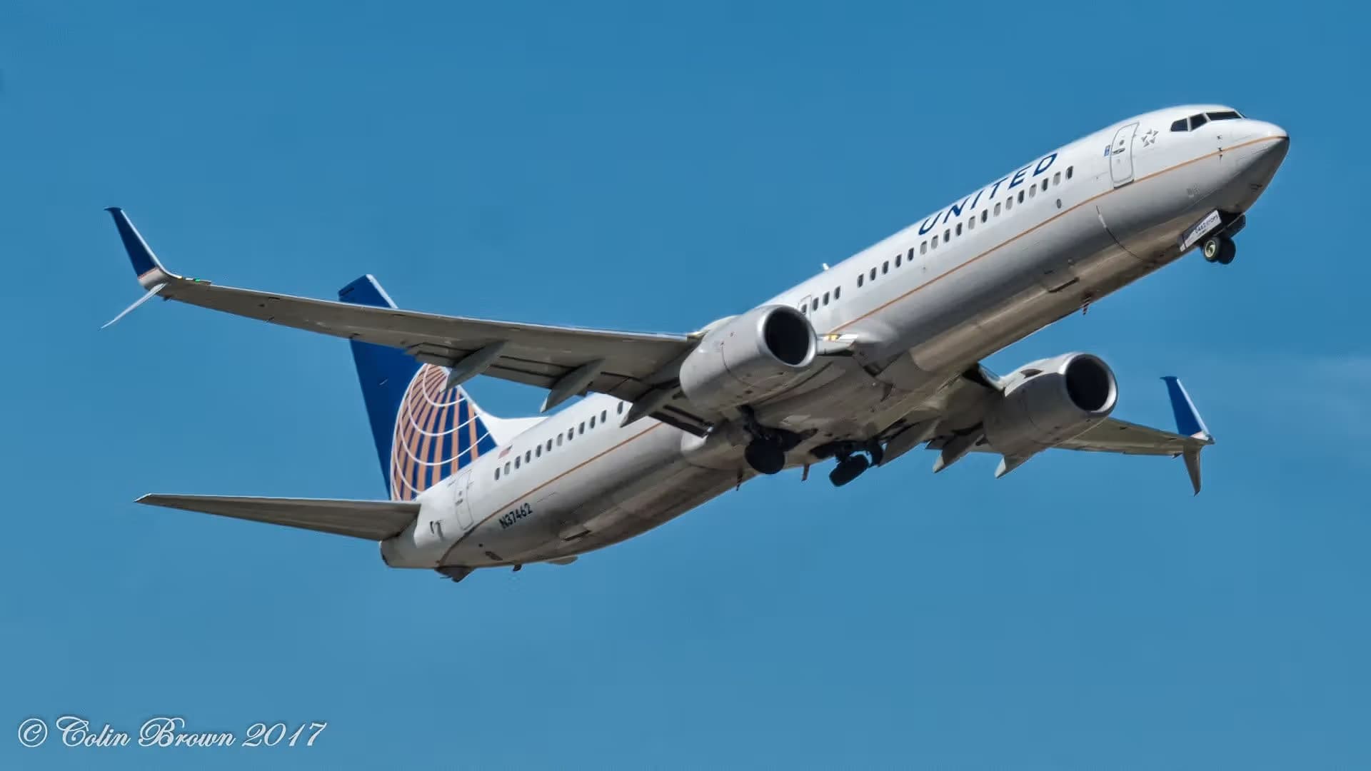 N37462 — Boeing