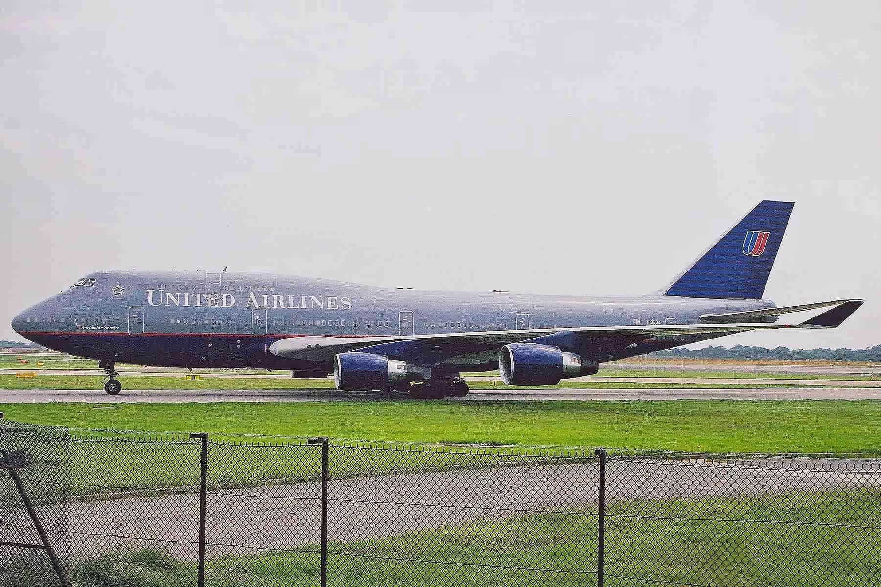 N195UA — Boeing