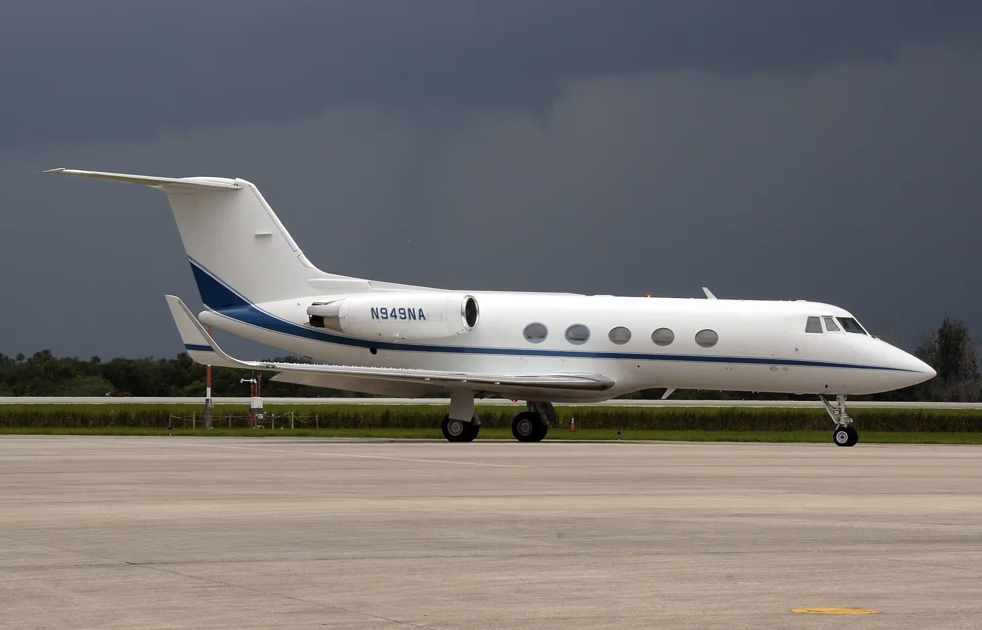 N949NA — Business jet