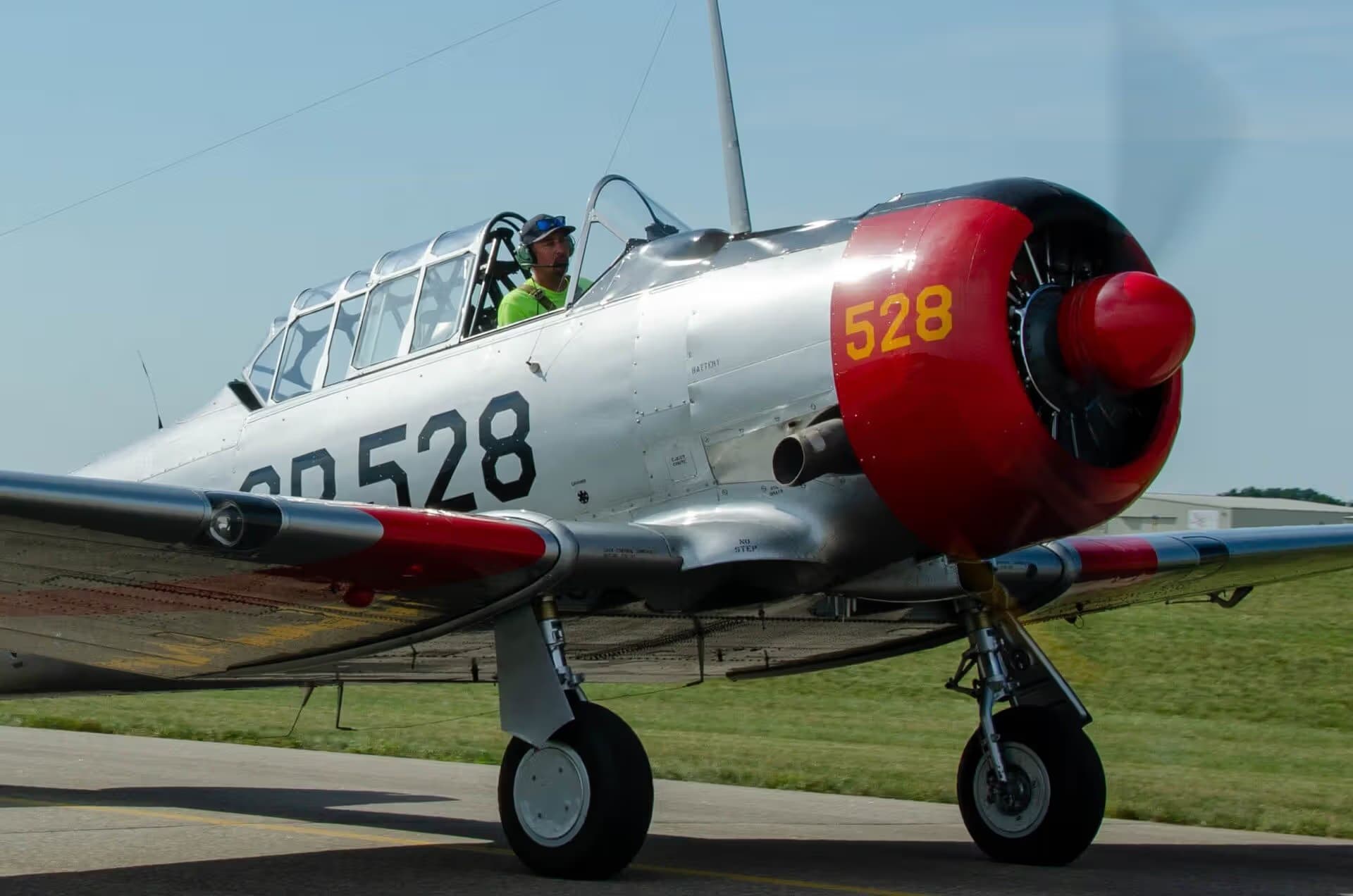 N85696 — Aircraft