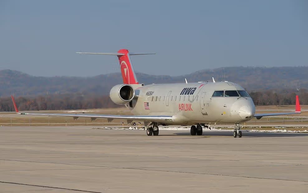 N826AY — Bombardier