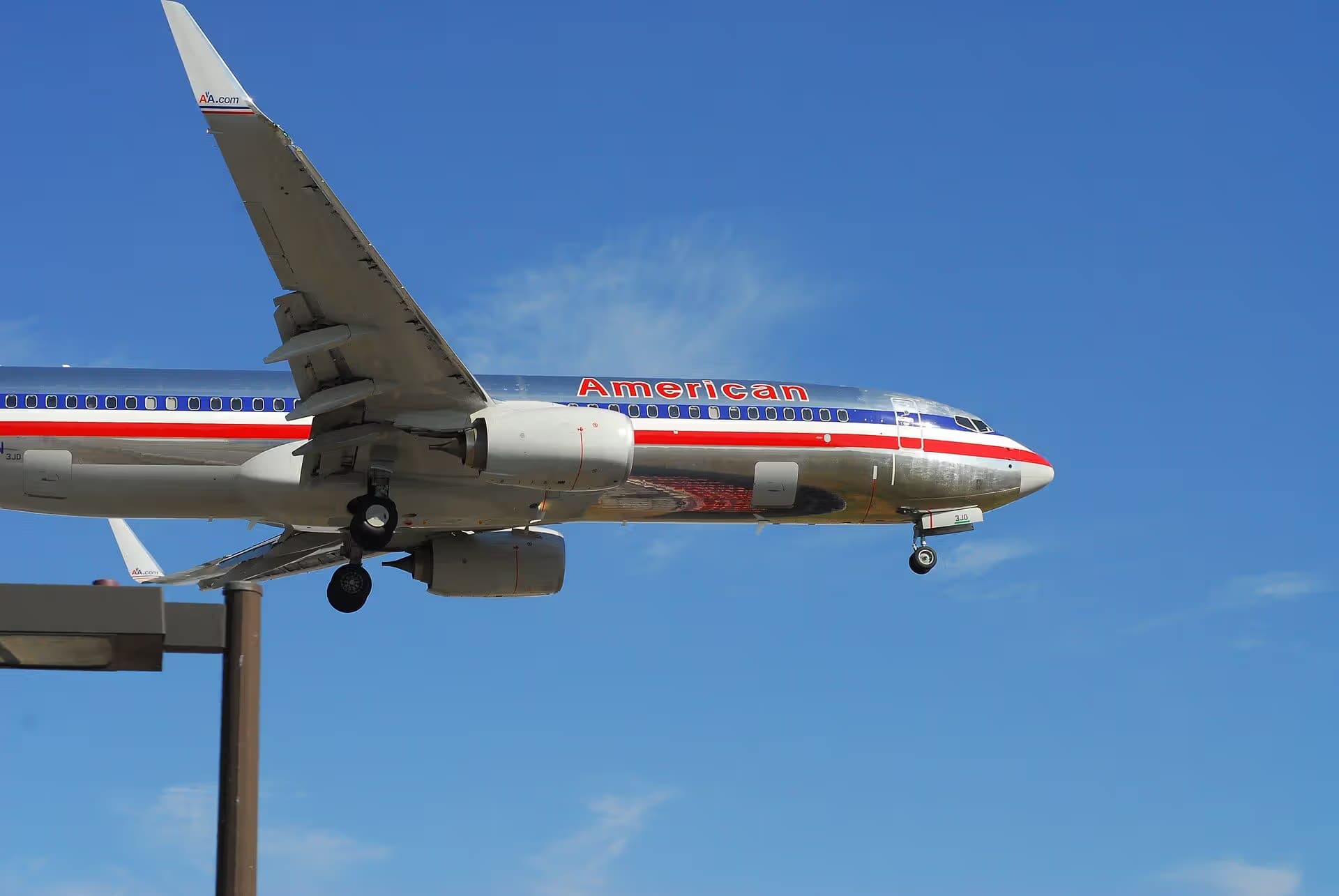 N894NN — Twin-engine aircraft