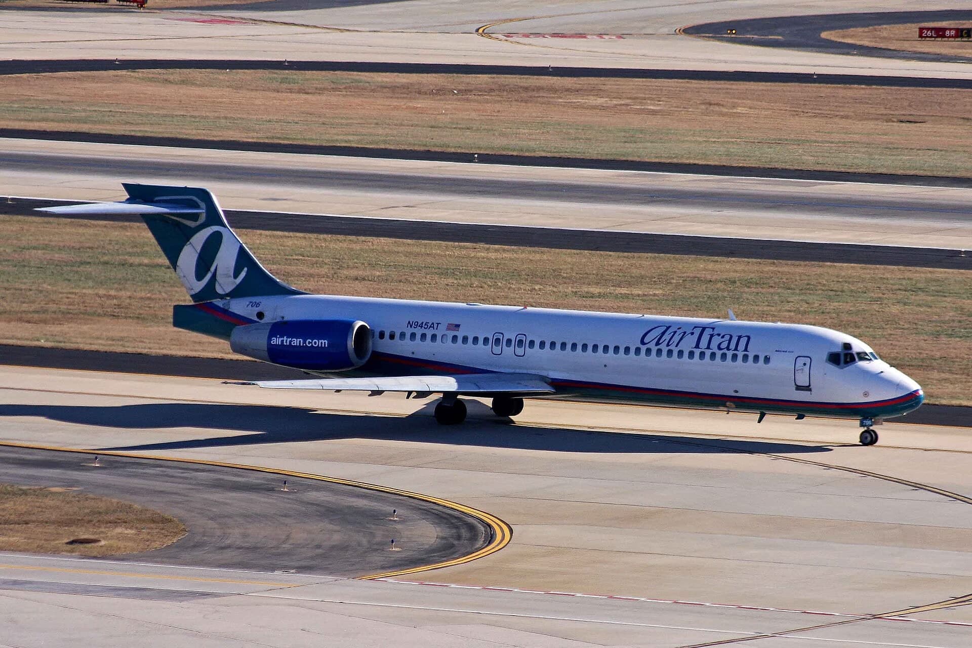 N945AT — Boeing