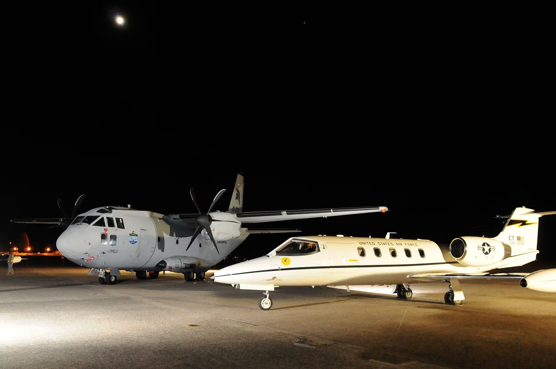 Unidentified — Business jet