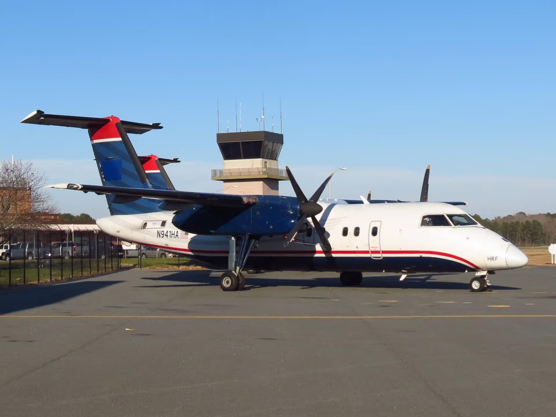 N941HA — Twin-engine aircraft